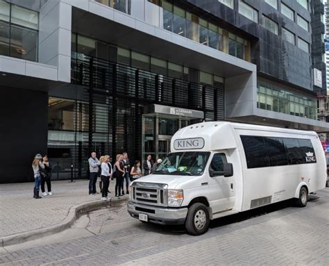 charter bus rentals toronto on.